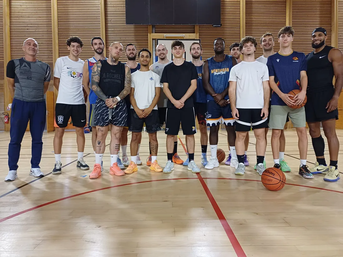 L'équipe du Montauban Basket Club prête pour cette saison 2026-2027.