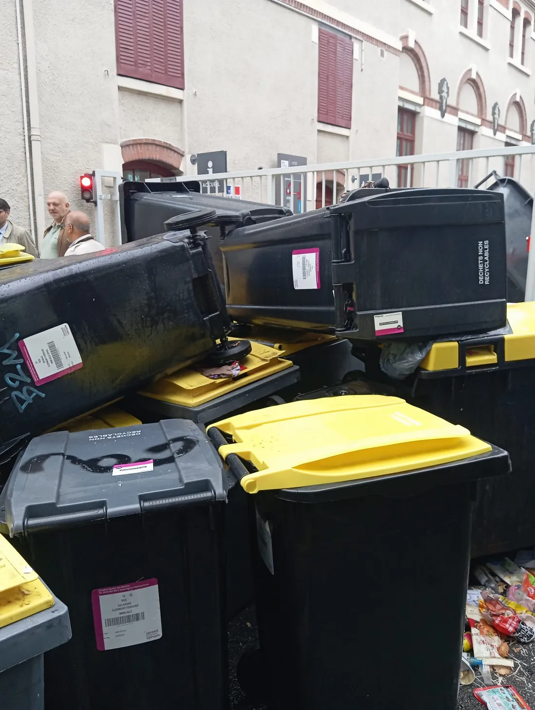 Plusieurs lycées de Clermont-Ferrand ont été bloqués le 1er octobre 2026.