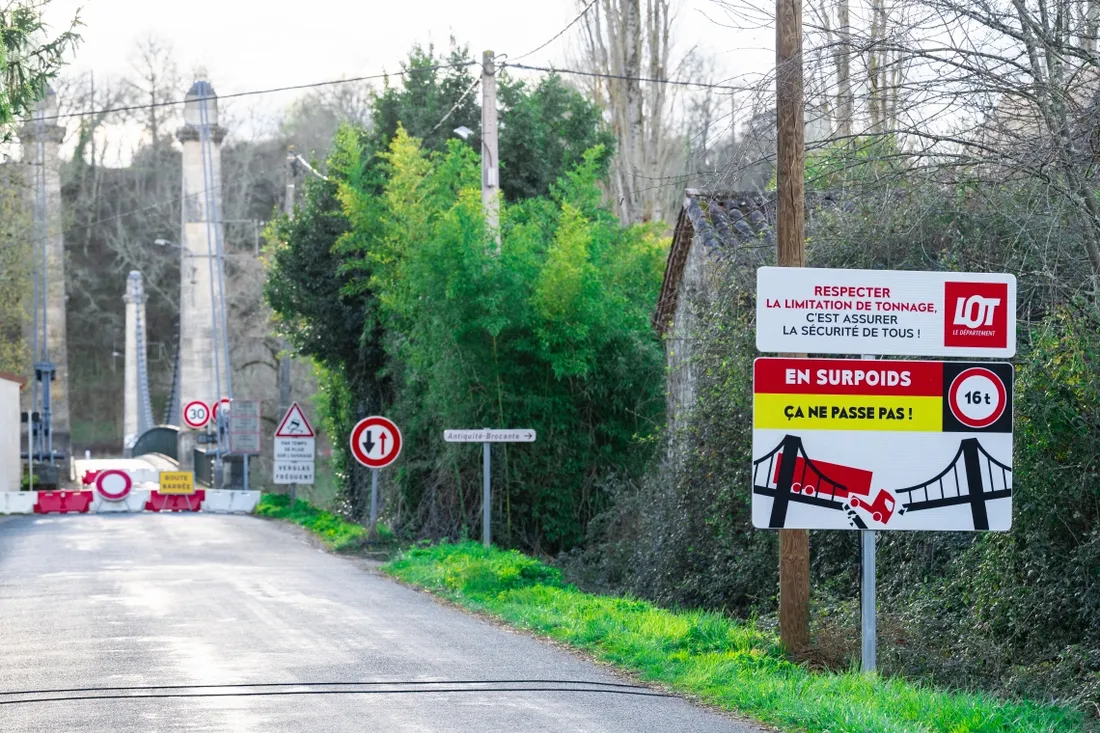 Le pont suspendu d’Anglars-Juillac (Lot).