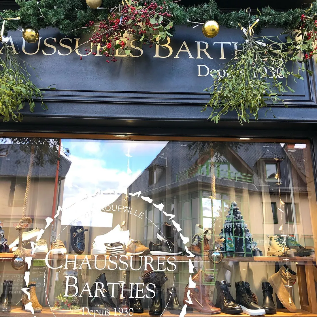 Le magasin de chaussures Barthes à Baraqueville (Aveyron)