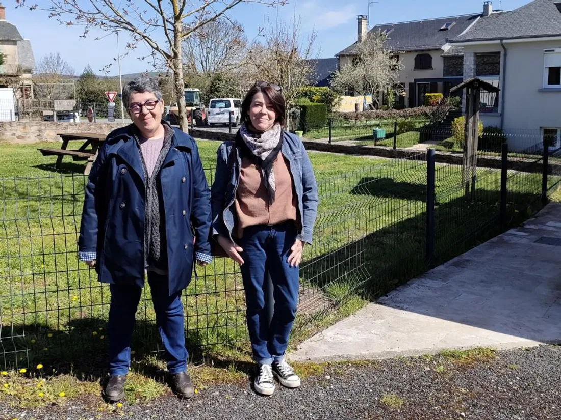 La fondatrice de l'association Bien chez soi, Murielle Baty et Roseline, l'une des salariés.