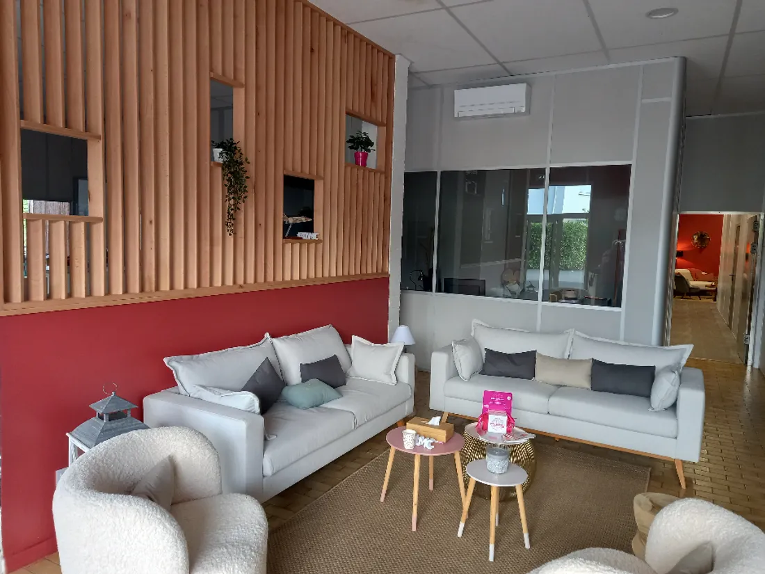 Cocon aveyronnais - Salon d'accueil