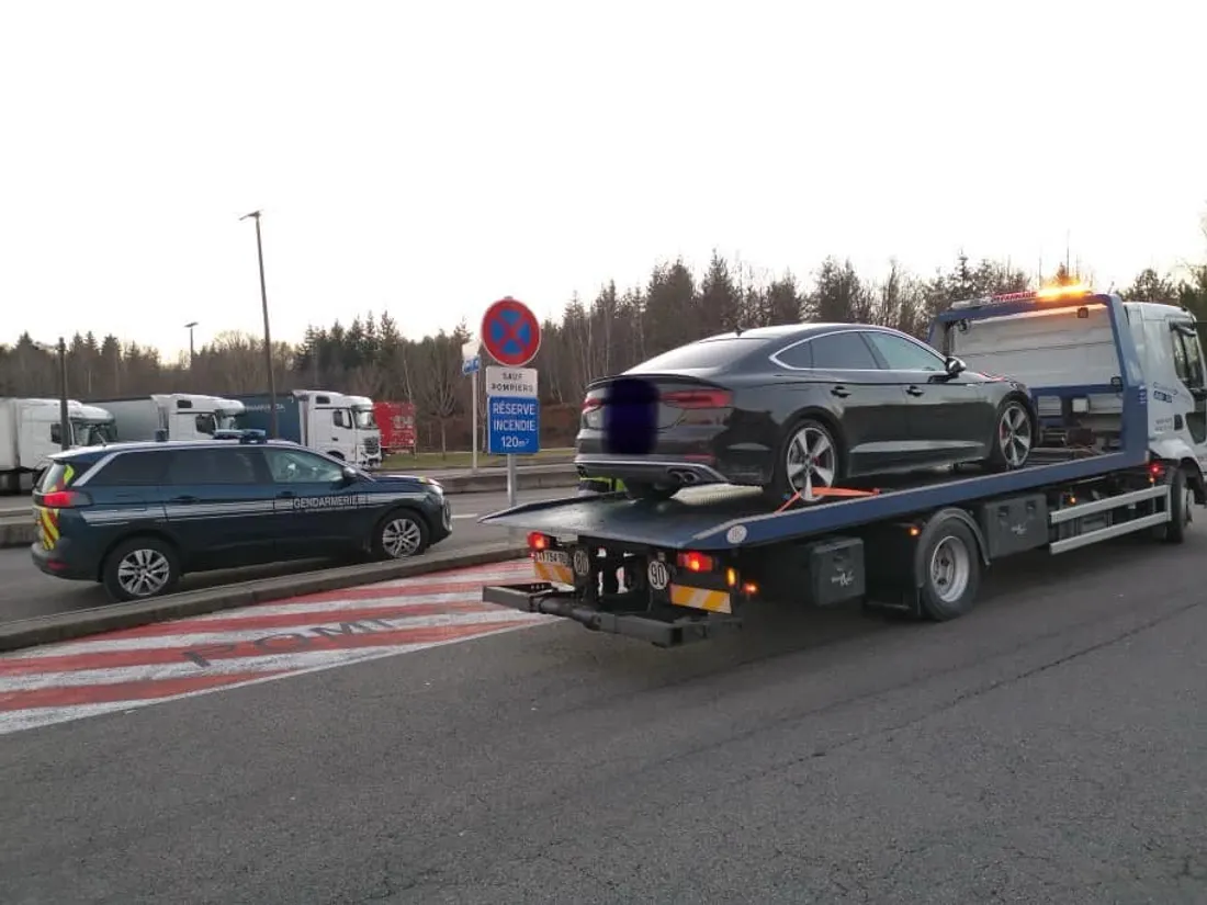 Un véhicule placé en fourrière après un contrôle des gendarmes de Corrèze.