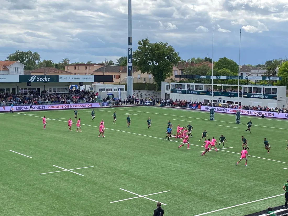 Les Parisiens en Rose, sur la pelouse de Sapiac pour la 24e journée de Top14