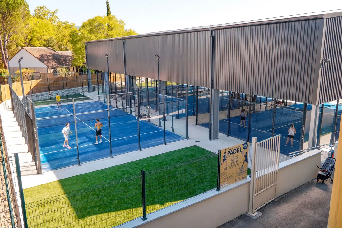 Un nouvel équipement pour les sportifs de Millau, avec l'ouverture de ce complexe de padel.
