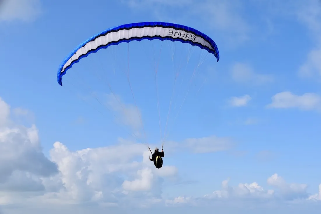 Parapente (illustration)