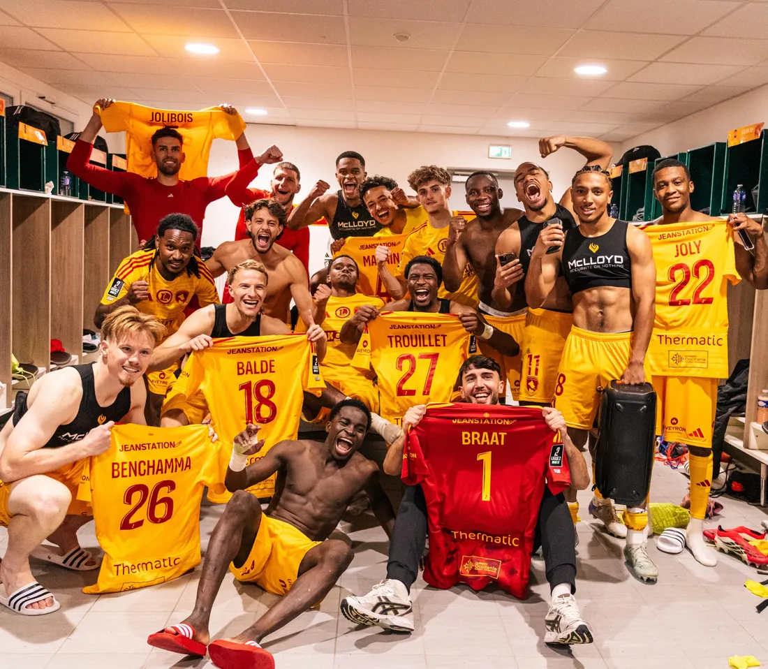 Les joueurs du RAF après leur victoire au Red Star le 12 mai 2026.