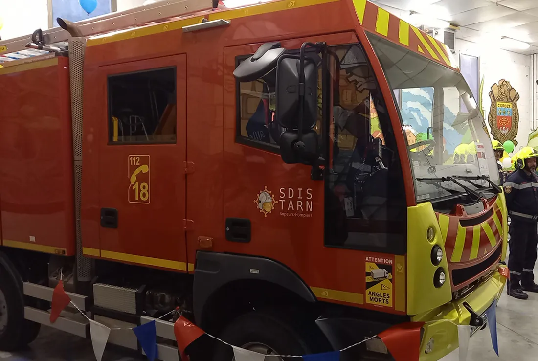 L'un des véhicules des pompiers de Cordes-sur-Ciel (Tarn).