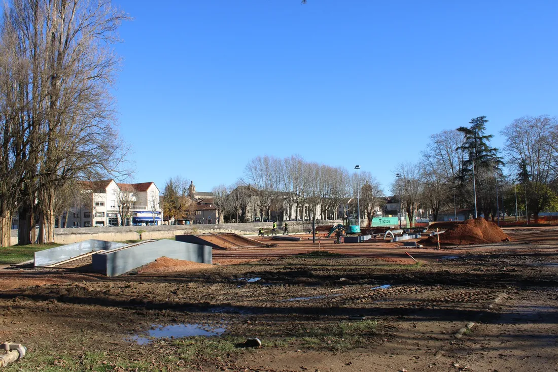 Les travaux du skatepark à Figeac (Lot).