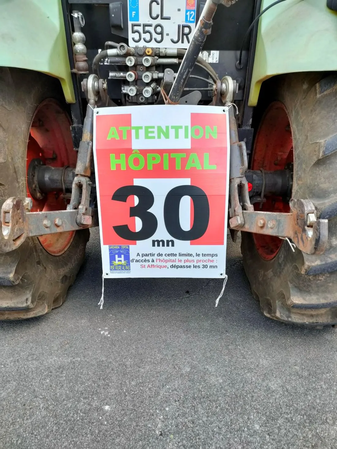 Mobilisation pour l'hôpital le 20 avril 2024 à Saint-Affrique (Aveyron).