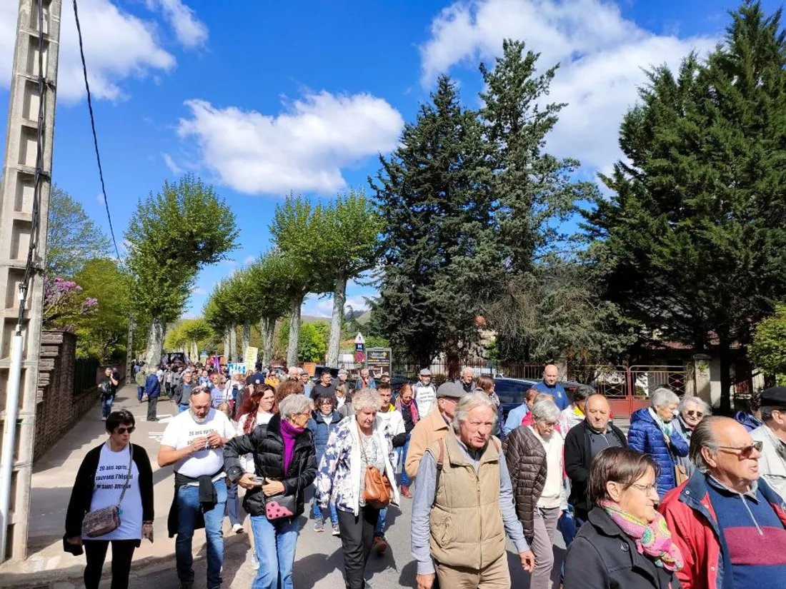 Mobilisation pour l'hôpital le 20 avril 2024 à Saint-Affrique (Aveyron).