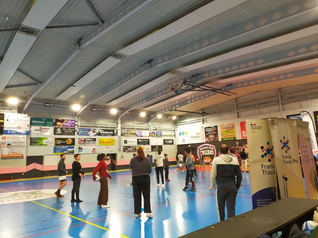 L'opération "du stade vers l'emploi" à Aurillac (Cantal).