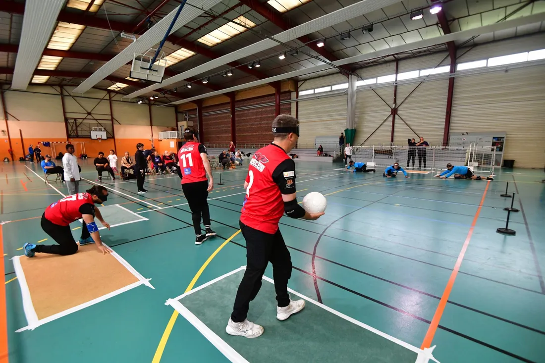 Une compétition de torball.