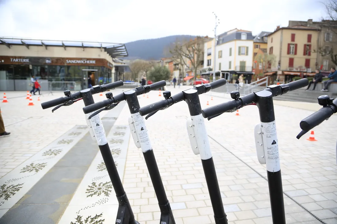 Des trottinettes en libre-service à Millau (Aveyron)