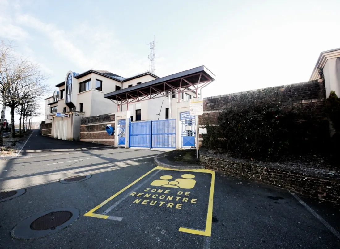 Zone de rencontre neutre