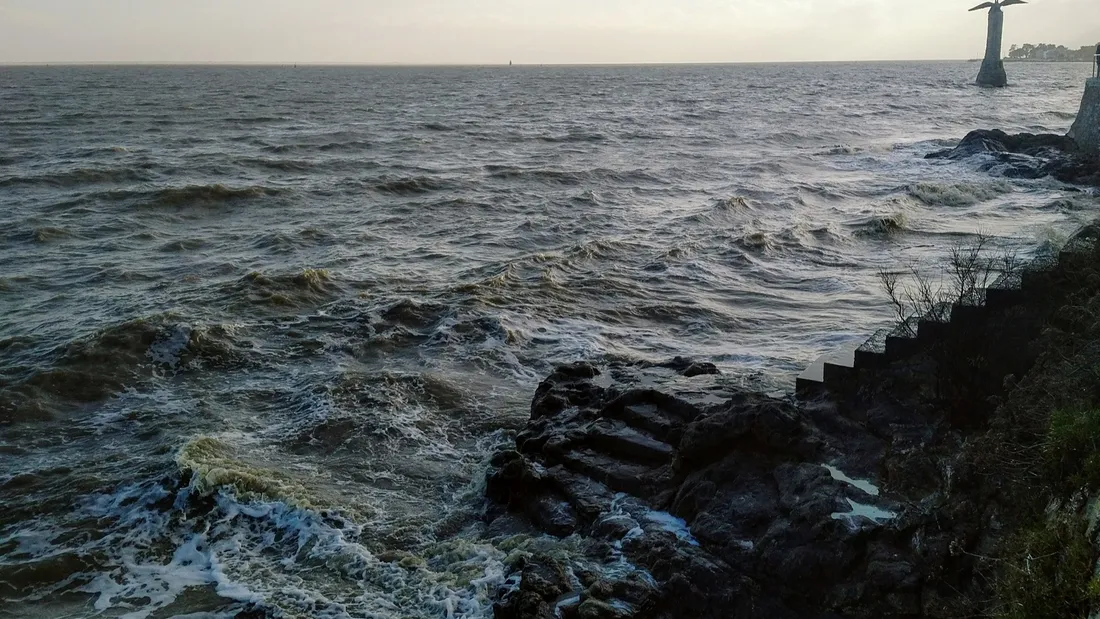 Vagues à Saint-Nazaire