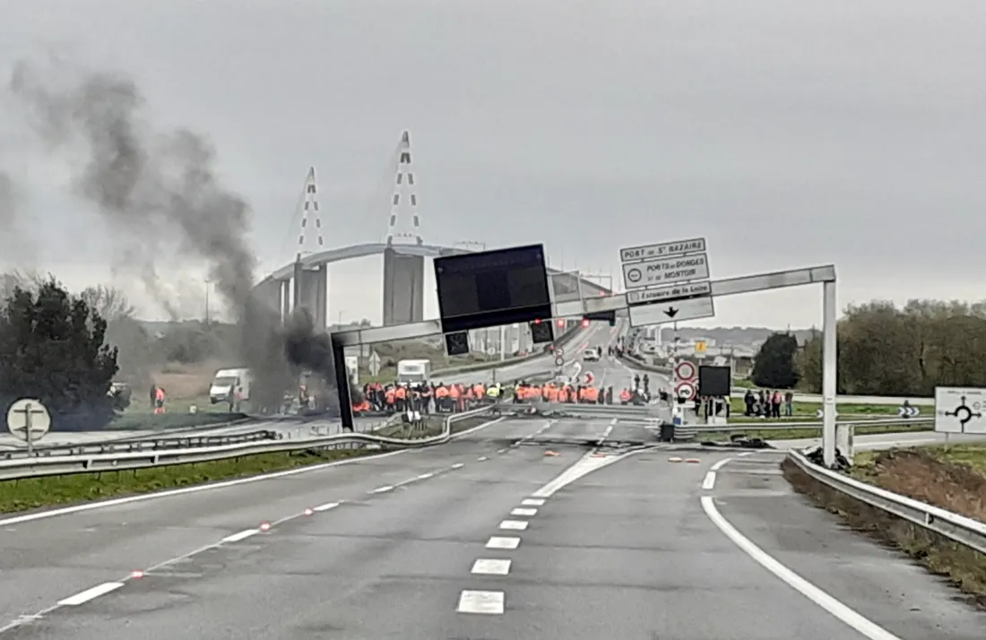 La manifestation de mercredi sur le Pont.