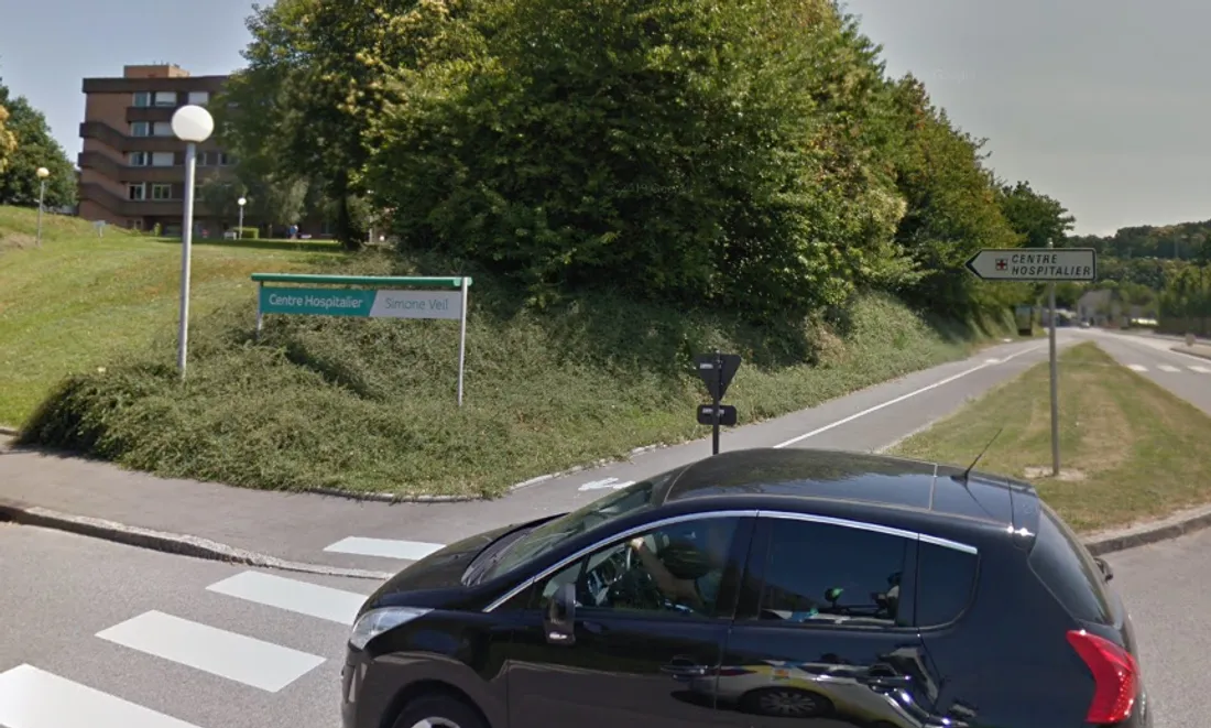 L'entrée de l'hôpital de Vitré, capture d'écran