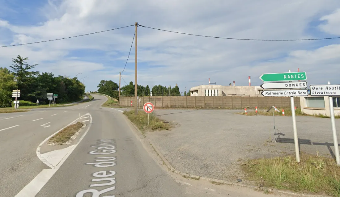 L'entrée de la raffinerie à Donges, capture d'écran