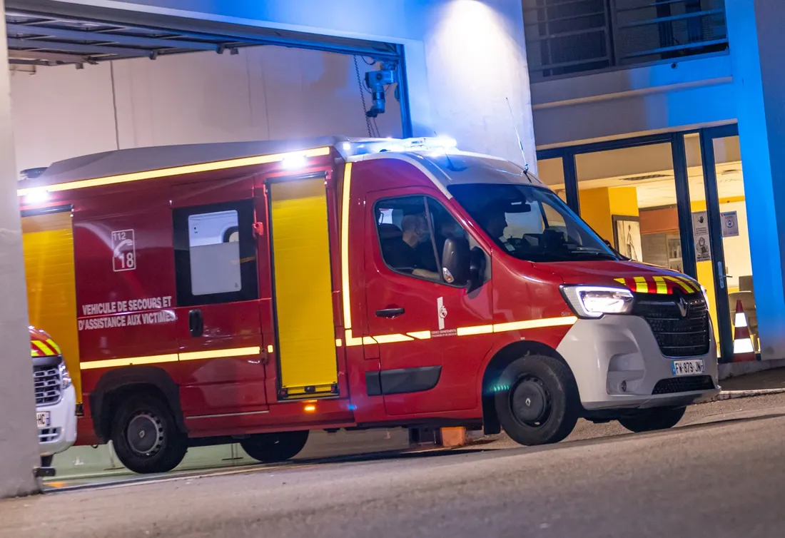 Un véhicule des pompiers, illustration