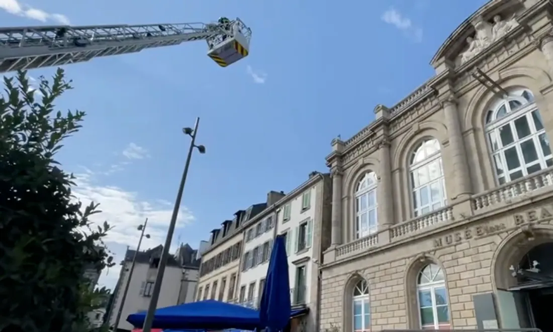 Départ de feu au musée des Beaux-Arts de Quimper : les pompiers déploient la grande échelle