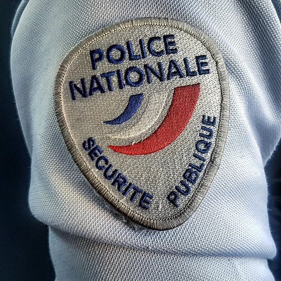 Un réserviste de la police nationale est décédé dans un accident de la route