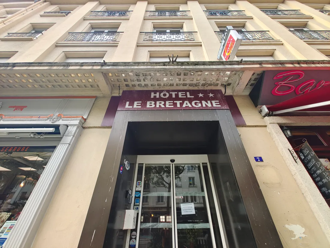 La devanture de l'ancien hôtel, illustration