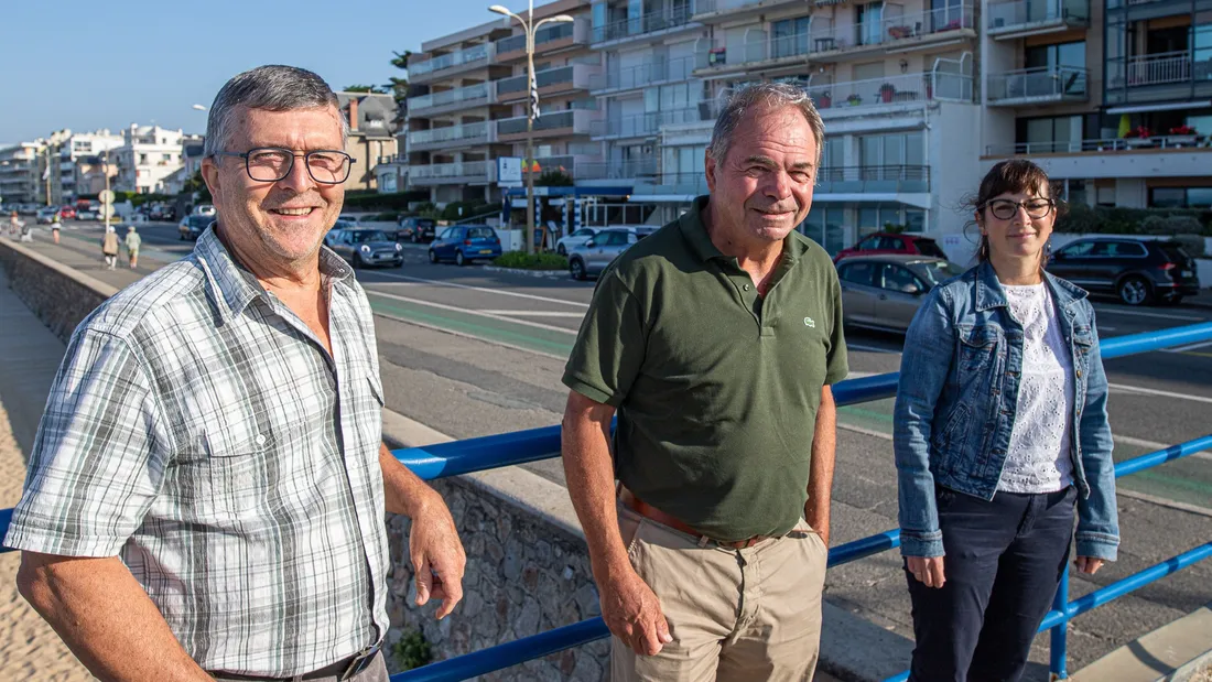 Le maire de Pornichet, entouré de deux adjointes