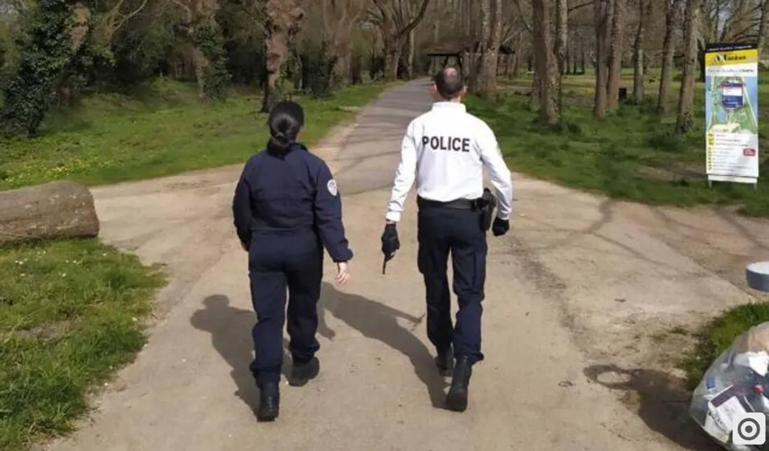 Les enquêteurs ont investi le parc du Crapa sur l’île Beaulieu à Nantes