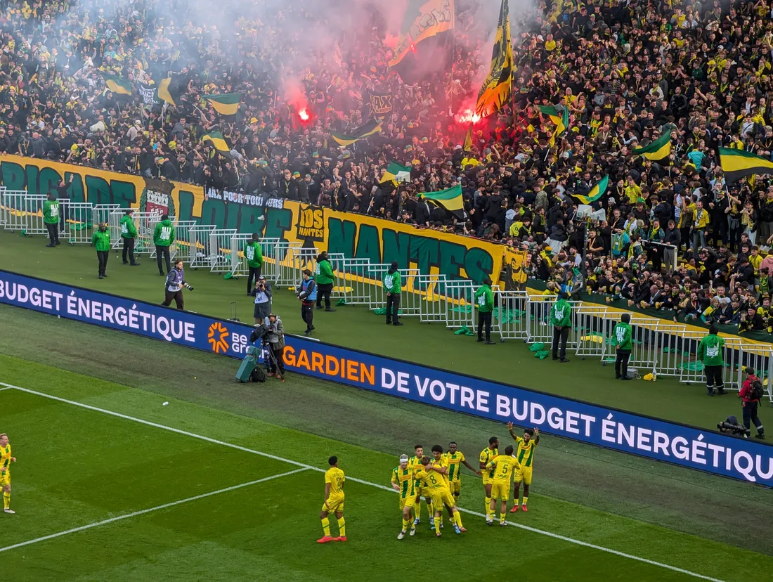 Les joueurs du FC Nantes célébrant devant la tribune Loire (image d'illustration)