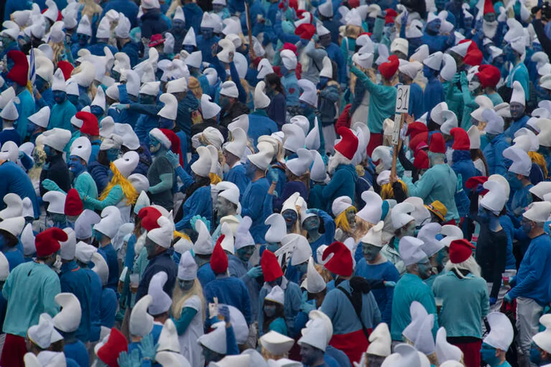 3 076 Schtroumpfs réunis à Landerneau