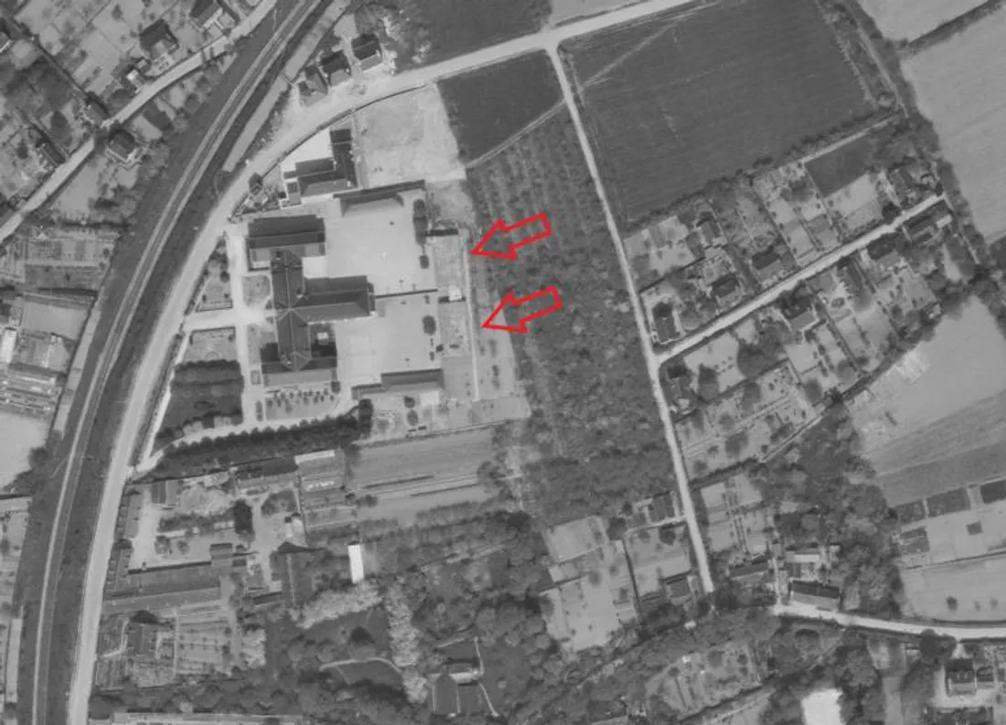 Ensemble de trois bunkers constituant le poste de commandement du 25e corps d’armée