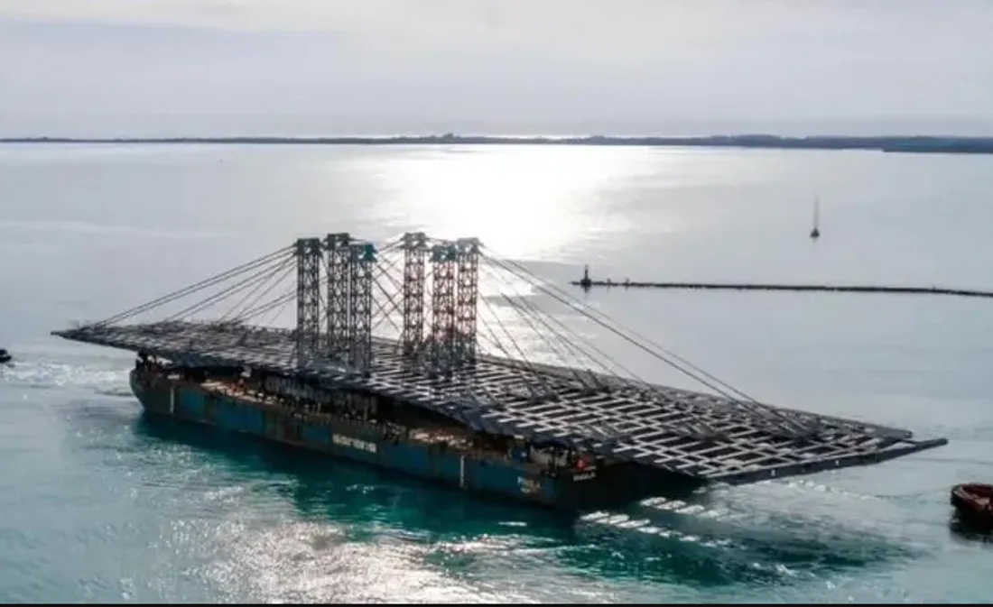 Tablier du Pont Anne-de-Bretagne