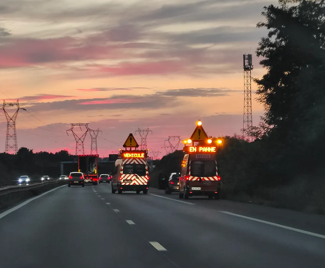 Des agents de la DIR-Ouest sur une intervention, illustration