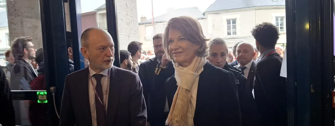 Anne Genetet est la ministre de l'Education Nationale du gouvernement de Michel Barnier.