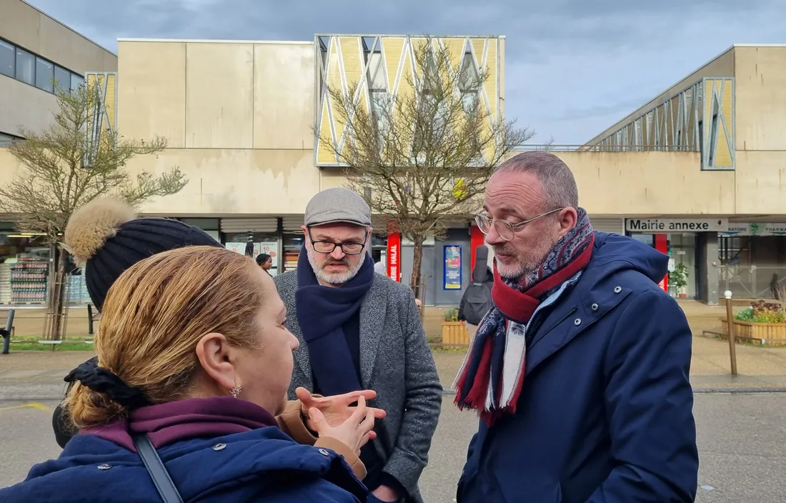 Vœux sur le marché de la Chancellerie à Bourges ce mercredi 8 janvier 2025.