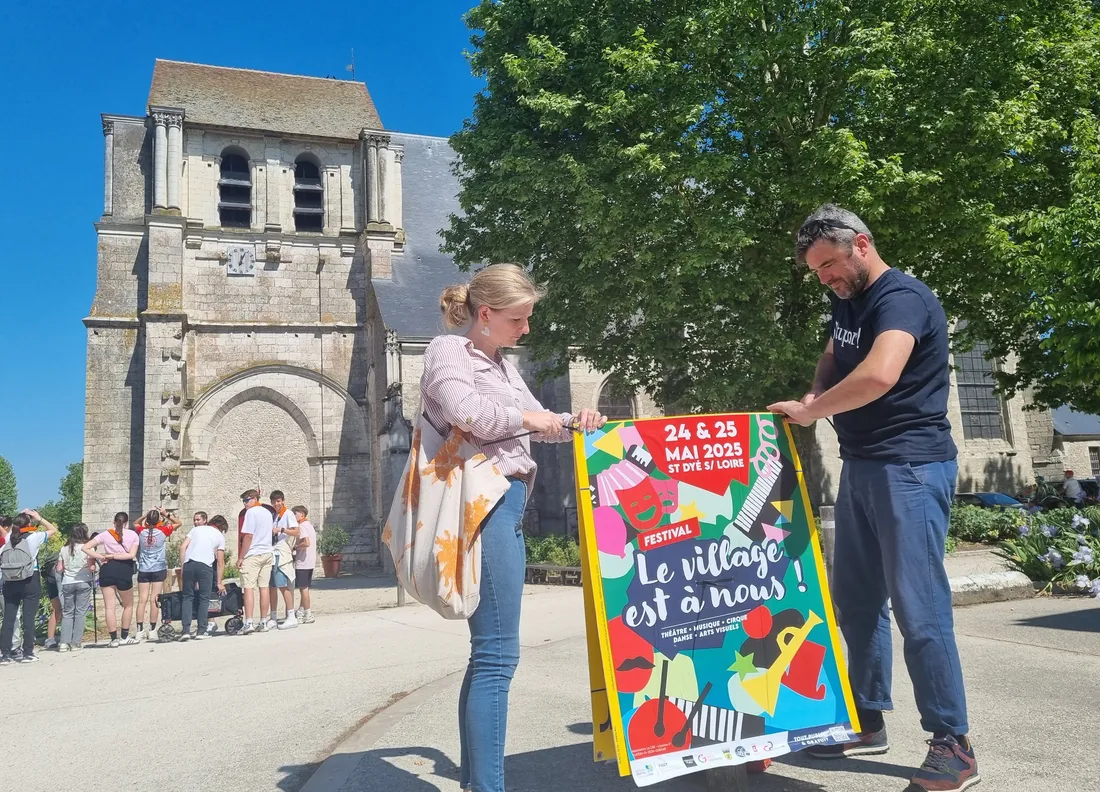 Estelle et Julien à la manœuvre pour l'organisation de cette troisième édition à Saint-Dyé.