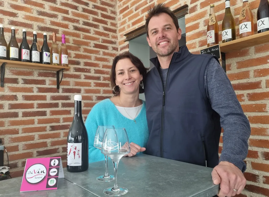 Aude et Emmanuel Clavier exploitent dix hectares de vignes en biodynamie à Oisly.