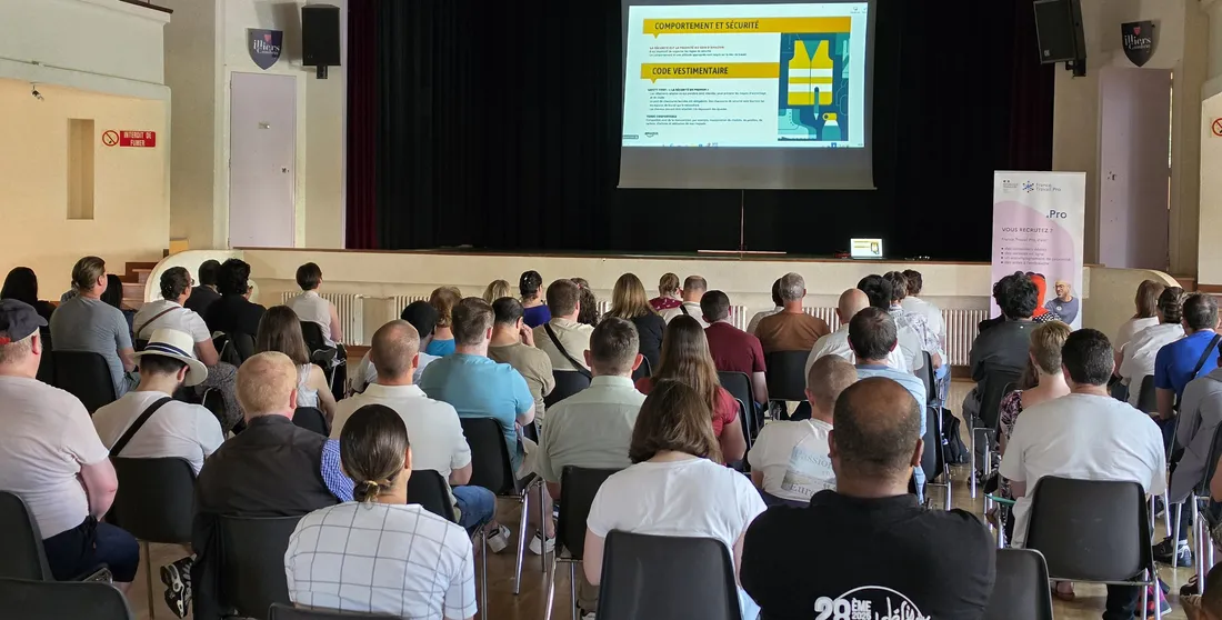 Chacun des candidats a pu poser ses questions avant d'éventuellement candidater.