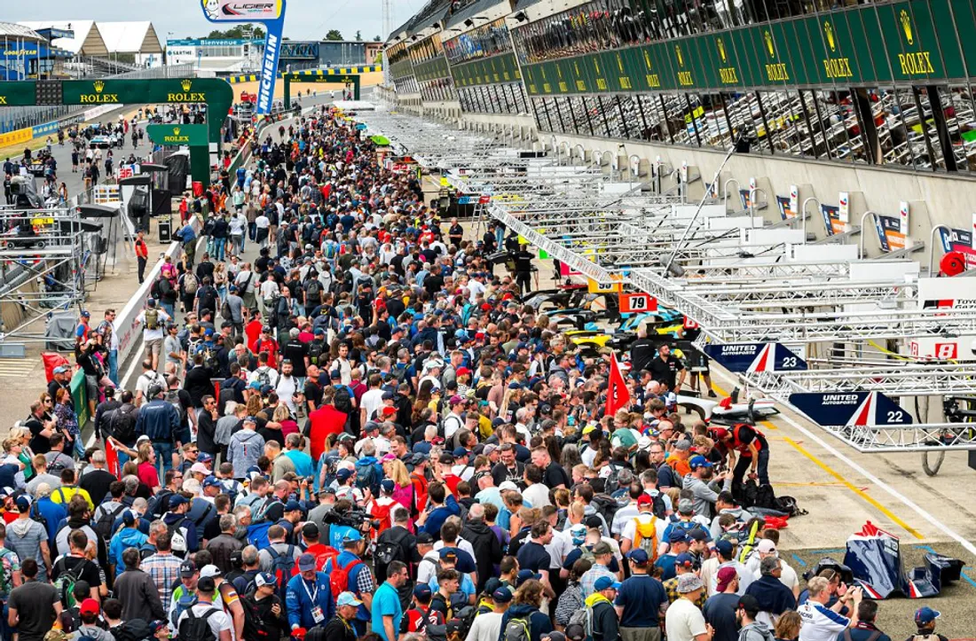 Sur le circuit, la foule