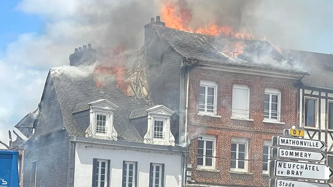 Buchy : impressionnant incendie dans le centre-ville