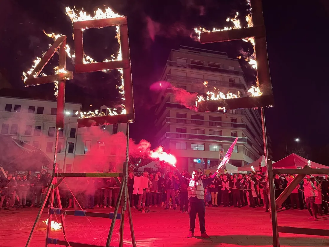 On brûle le 49.3 au Mans