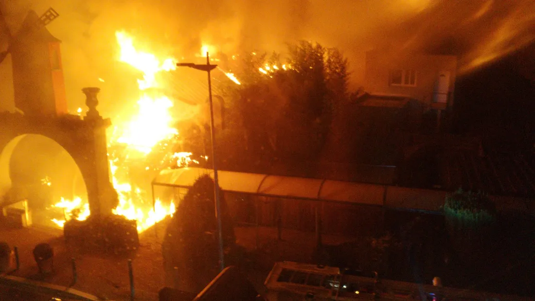 Incendie Moulin Rose