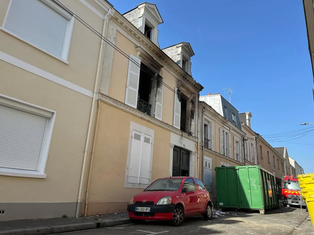 Le Mans : une centaine de pompiers mobilisés pour un important incendie
