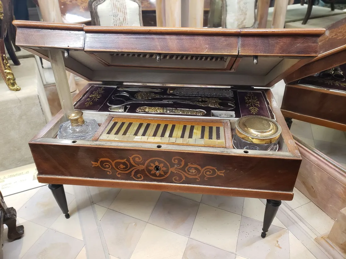 Un meuble à voir au musée de Vendeuvre