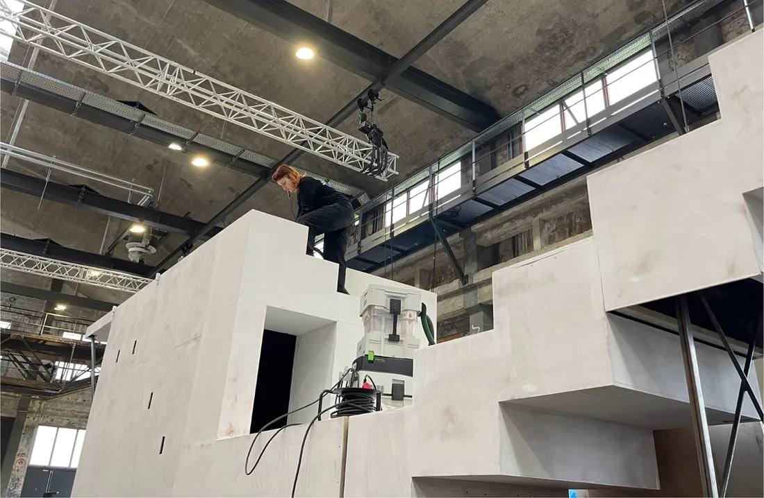 Millénaire de Caen : au cœur des ateliers de la parade opératique