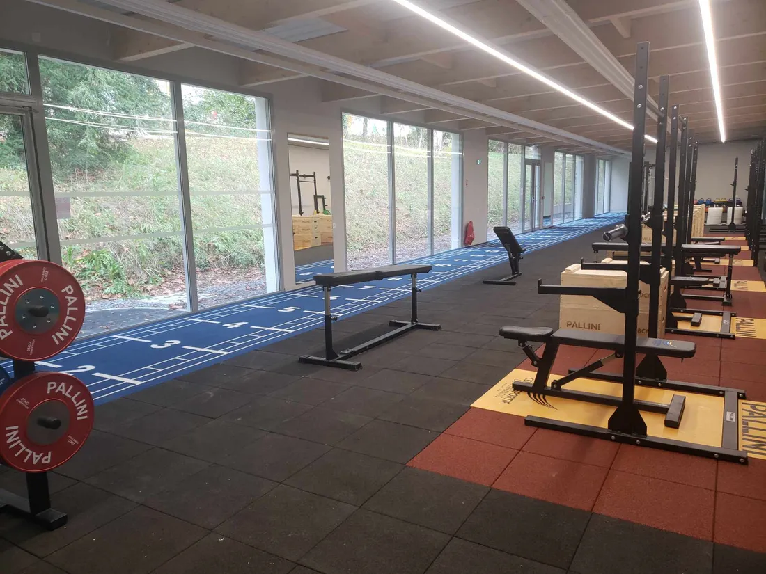 Salle d'échauffement-musculation