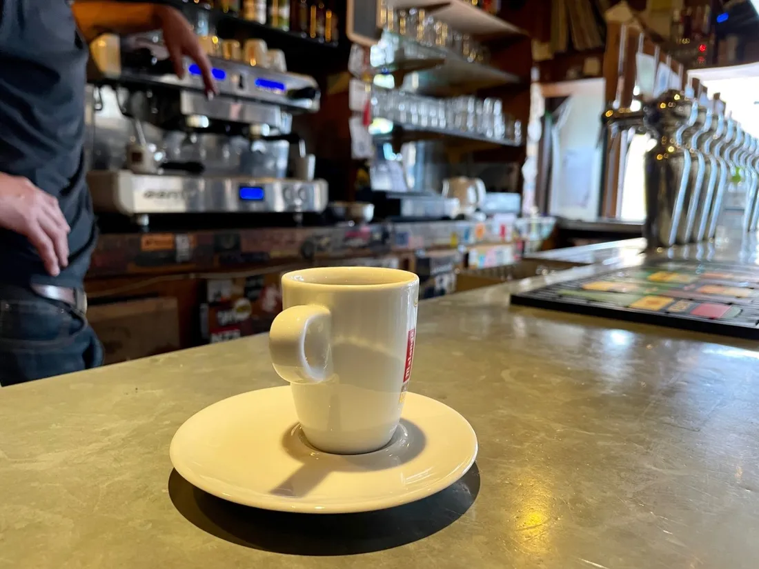 Fin du café à un euro au Lézard 