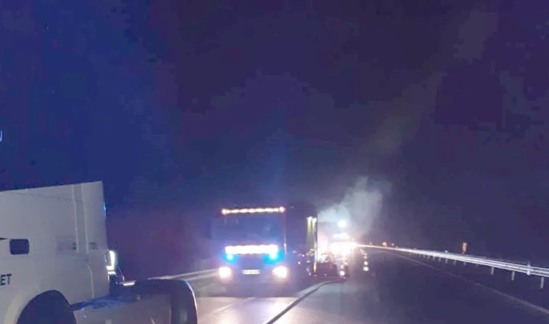 Camion en feu sur l'A11