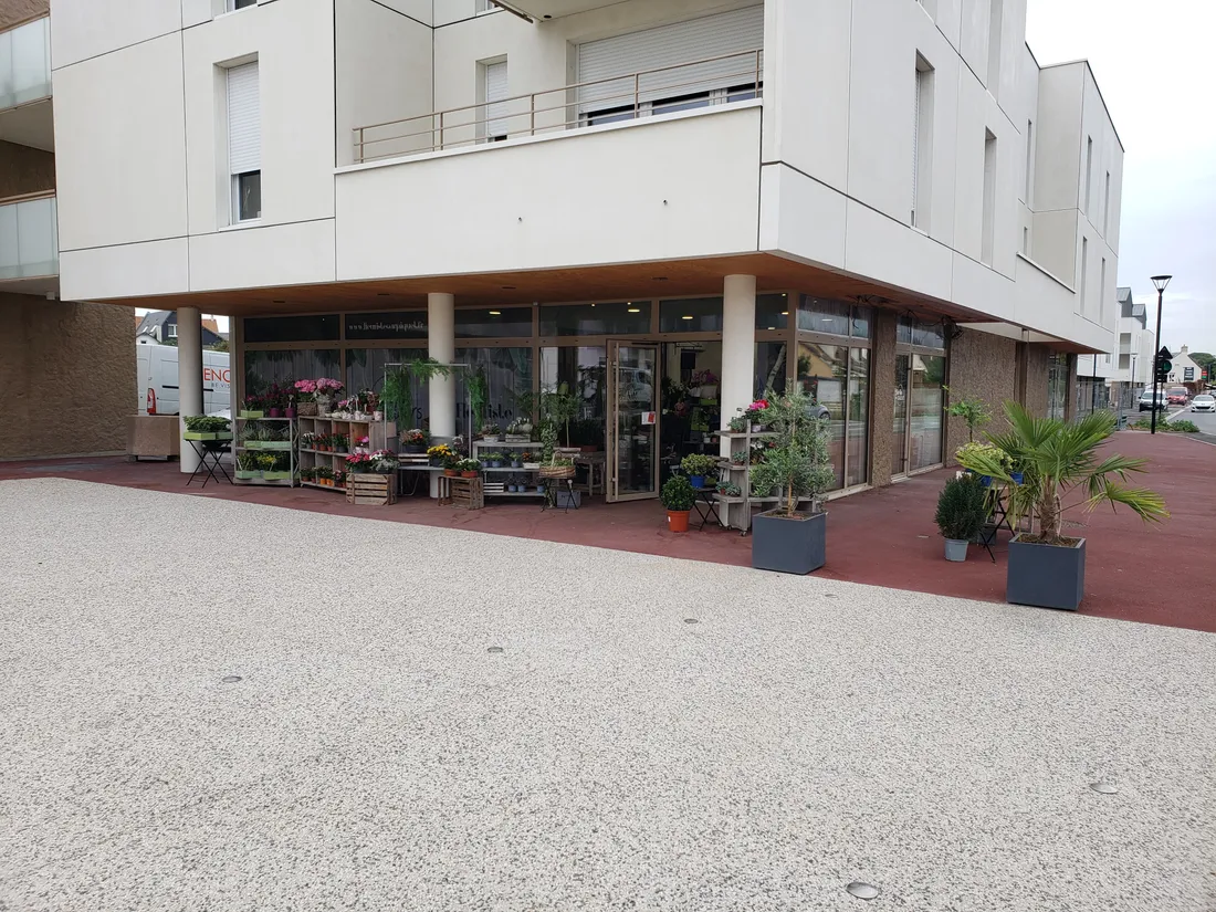 La fleuriste de Carpiquet a déménagé pour s'installer dans le coeur du bourg